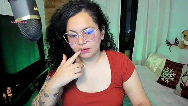 Chubby Licius online show from 12-16-25, 01:21