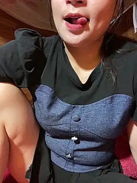 violet-00 online show from 05-17-26, 02:09