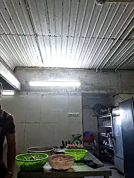 Snapshot of xuxulovezz chatting on 10-30-25, 01:51 xuxulovezz online show from 10-30-25, 01:51