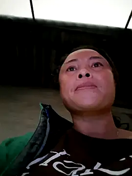 Snapshot of xuxulovezz chatting on 10-31-25, 10:38 xuxulovezz online show from 10-31-25, 10:38