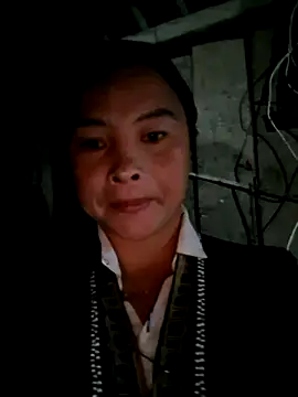 Snapshot of xuxulovezz chatting on 11-01-25, 11:01 xuxulovezz online show from 11-01-25, 11:01