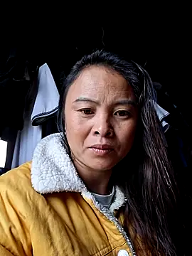 Snapshot of xuxulovezz chatting on 11-03-25, 02:02 xuxulovezz online show from 11-03-25, 02:02