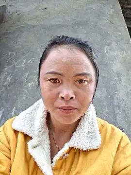 Snapshot of xuxulovezz chatting on 11-07-25, 12:54 xuxulovezz online show from 11-07-25, 12:54