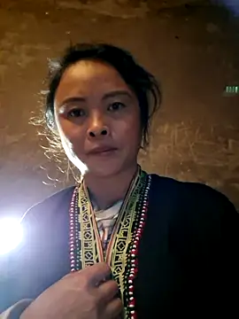 Snapshot of xuxulovezz chatting on 11-11-25, 11:43 xuxulovezz online show from 11-11-25, 11:43