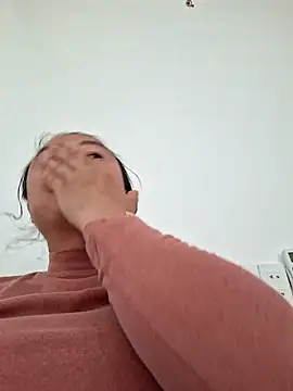 Snapshot of xuxulovezz chatting on 11-20-25, 04:56 xuxulovezz online show from 11-20-25, 04:56