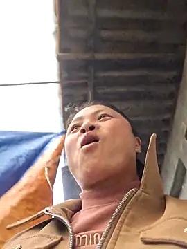 xuxulovezz online show from 02-20-26, 07:32