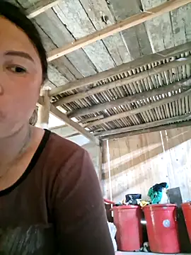 xuxulovezz online show from 04-22-26, 04:15