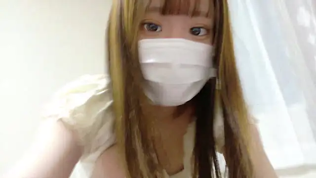 Snapshot of --rino-- chatting on 06-07-26, 03:49 --rino-- online show from 06-07-26, 03:49