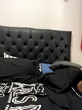 Snapshot of Selene_Wings22 chatting on 11-01-25, 08:00 Selene Wings22 online show from 11-01-25, 08:00