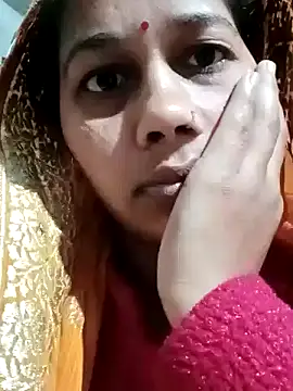 Snapshot of Rupali_ji chatting on 12-18-25, 12:06 Rupali ji online show from 12-18-25, 12:06