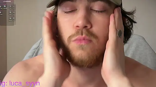 Snapshot of luca_syn chatting on 11-20-25, 09:20 luca syn online show from 11-20-25, 09:20