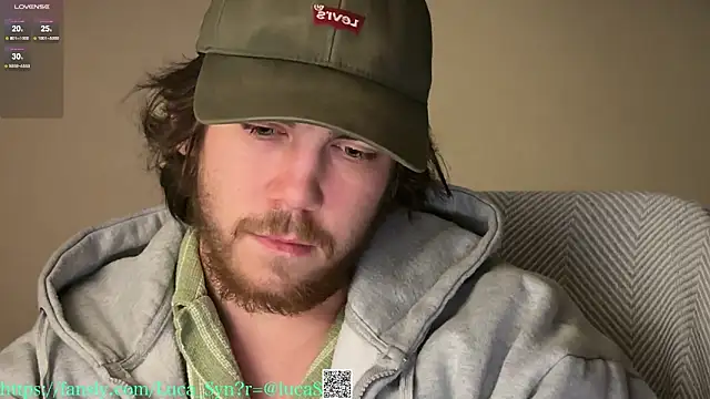 Snapshot of luca_syn chatting on 11-25-25, 07:36 luca syn online show from 11-25-25, 07:36