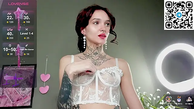 Selena Lune online show from 10-11-25, 02:11