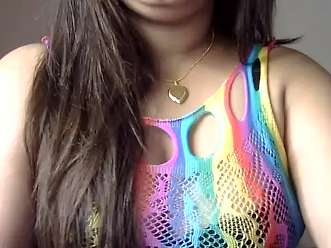 Aaliya02 online show from 10-20-25, 01:11