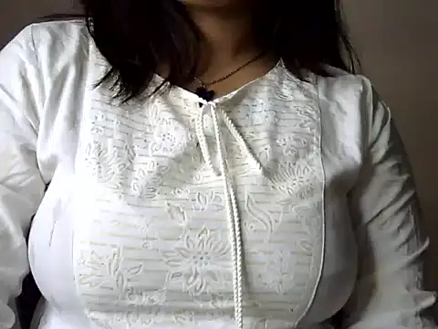 Aaliya02 online show from 11-08-25, 02:06