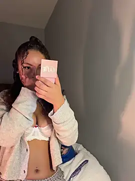 OliviaAshhh online show from 11-22-25, 09:47