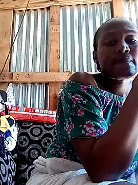 Snapshot of l4_love chatting on 03-28-26, 10:15 l4 love online show from 03-28-26, 10:15