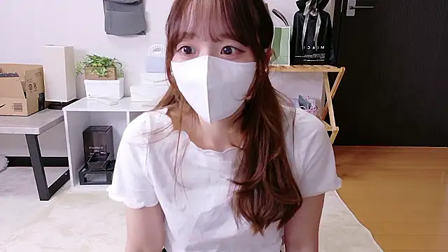 Snapshot of saku_sakura_ chatting on 10-06-25, 01:08 saku sakura online show from 10-06-25, 01:08