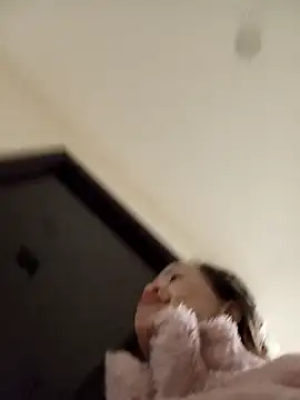    Dorry02    online show from 11-12-25, 06:47