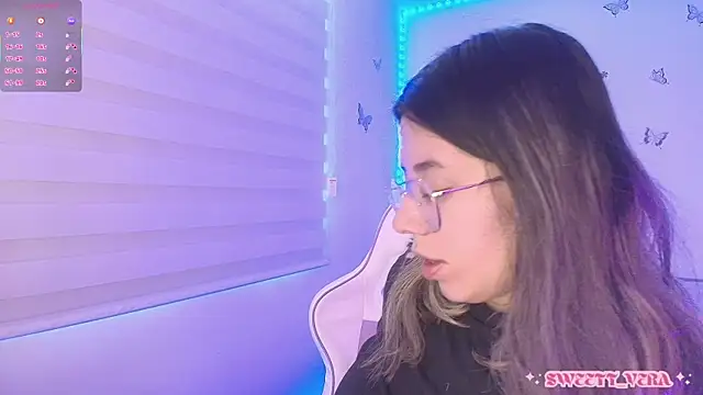 Snapshot of sweettvera chatting on 04-28-26, 12:32 sweettvera online show from 04-28-26, 12:32