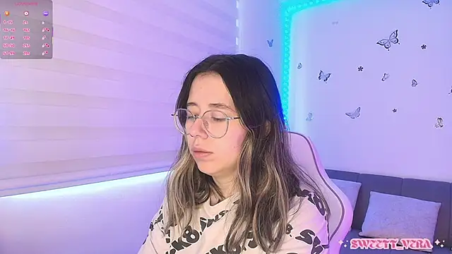 Snapshot of sweettvera chatting on 05-04-26, 12:45 sweettvera online show from 05-04-26, 12:45