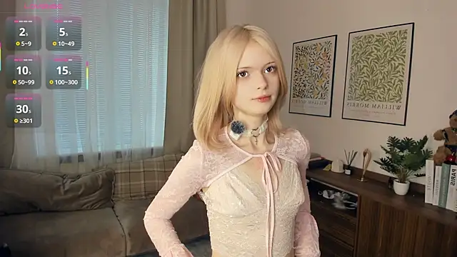 LaureMestler online show from 11-23-25, 07:41