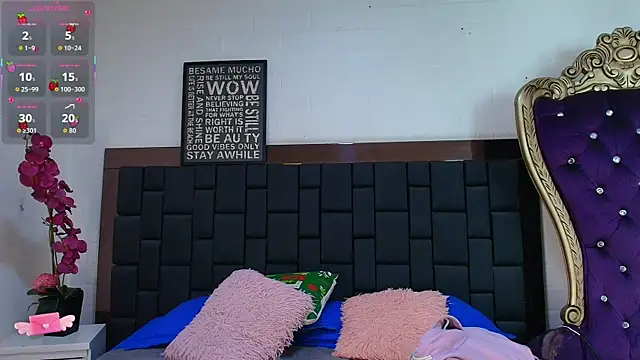 Krystal Heartss online show from 12-22-25, 12:46