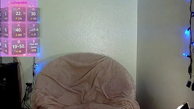 Snapshot of tokyobelle chatting on 11-09-25, 04:22 tokyobelle online show from 11-09-25, 04:22