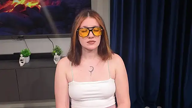 MarlaSemonick online show from 10-18-25, 07:36