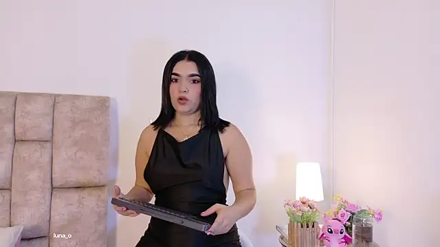 LunaOcampo  online show from 11-28-25, 07:27