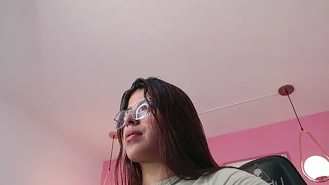 Snapshot of olivia_grenville_t chatting on 10-03-25, 07:55 olivia grenville t online show from 10-03-25, 07:55
