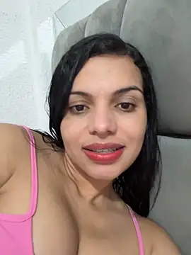 Snapshot of Anavalle chatting on 05-19-26, 11:22 Anavalle online show from 05-19-26, 11:22