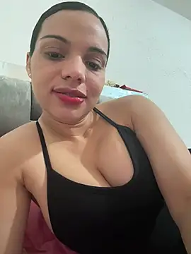 Snapshot of Anavalle chatting on 05-24-26, 04:23 Anavalle online show from 05-24-26, 04:23