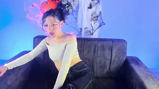 zakura Haruno online show from 10-03-25, 09:12