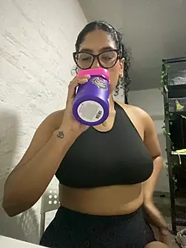 miiabrown18 online show from 04-17-26, 12:02