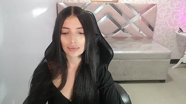 cynthia ch online show from 10-02-25, 04:08