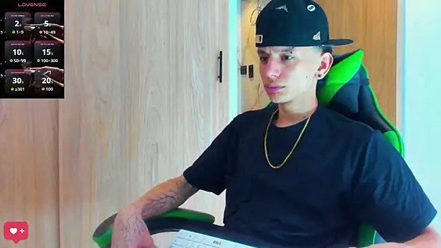 Skinny batman online show from 10-27-25, 06:45