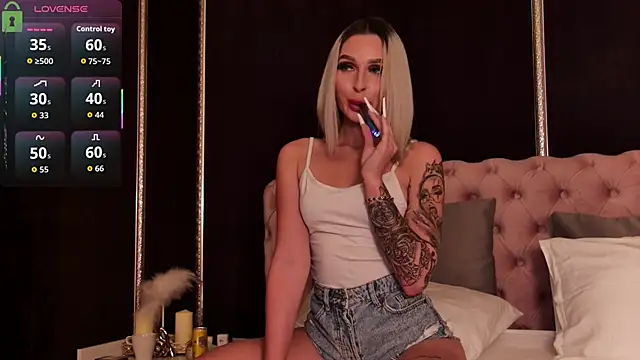 Snapshot of AriannaLure chatting on 10-09-25, 06:17 AriannaLure online show from 10-09-25, 06:17