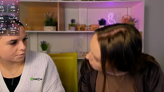 nicole muah online show from 12-21-25, 07:59