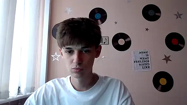 Snapshot of Hoot_Dude_ chatting on 10-02-25, 12:12 Hoot Dude  online show from 10-02-25, 12:12