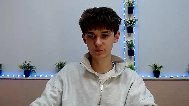 Hoot Dude  online show from 11-15-25, 03:52