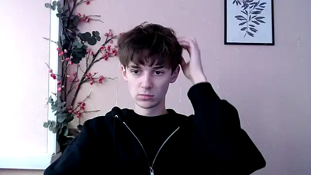 Hoot Dude  online show from 11-25-25, 01:11