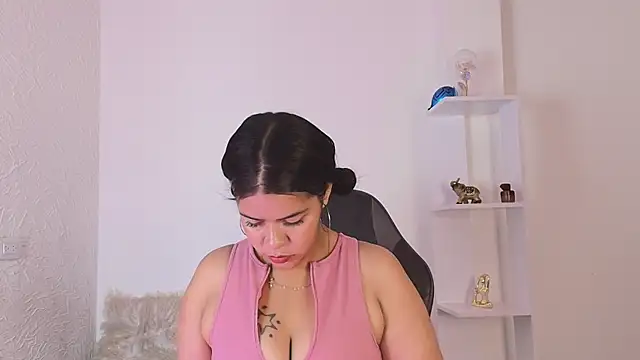 Evelyn brown8 online show from 10-03-25, 02:03
