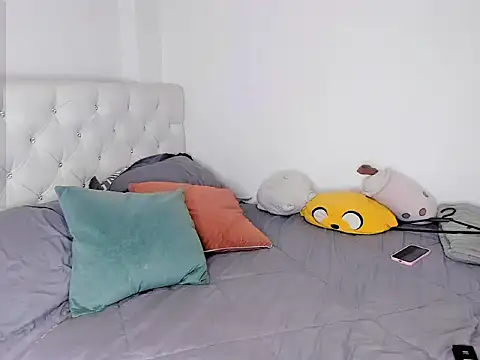 Snapshot of sunnymoonn_1 chatting on 10-30-25, 04:03 sunnymoonn 1 online show from 10-30-25, 04:03