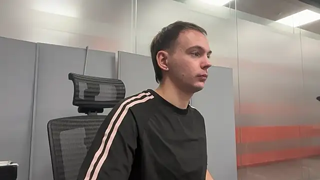 Snapshot of apachai_test chatting on 02-20-26, 11:43 apachai test online show from 02-20-26, 11:43