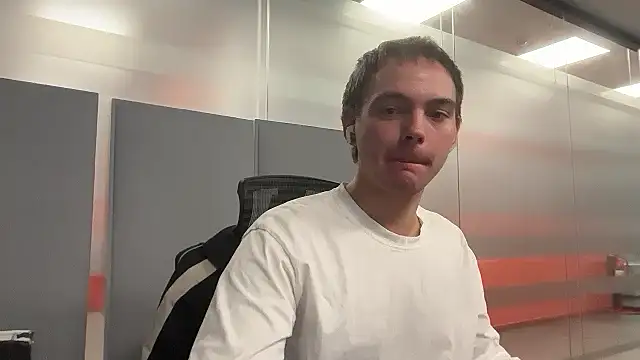 Snapshot of apachai_test chatting on 03-26-26, 09:15 apachai test online show from 03-26-26, 09:15