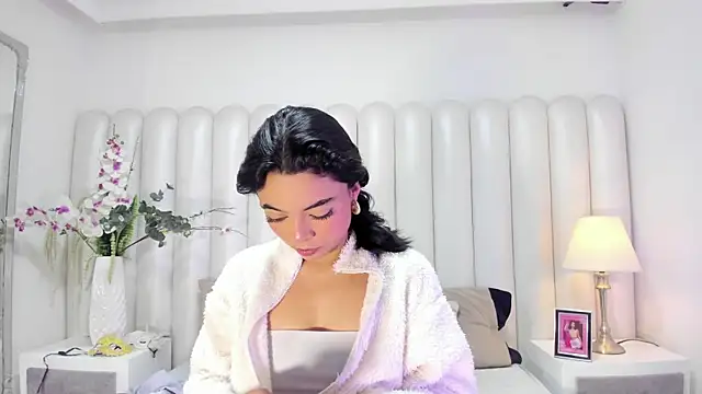 AriaBelles online show from 11-09-25, 10:02