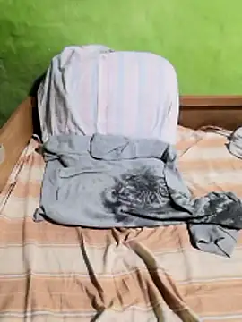 Snapshot of kaland69 chatting on 01-08-26, 08:05 kaland69 online show from 01-08-26, 08:05