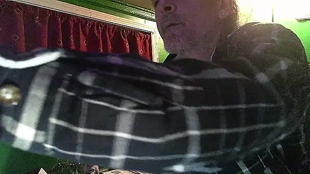 HippieDad333 online show from 02-09-26, 05:22