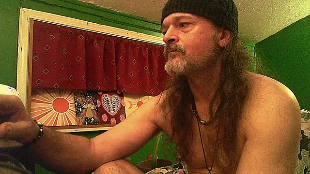 HippieDad333 online show from 04-19-26, 01:49